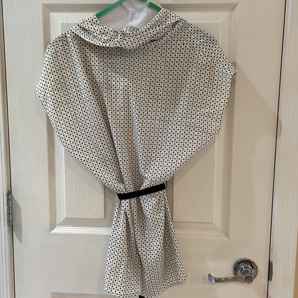COMO Stretch cowl neck polka dot blouse - Picture 2 of 10